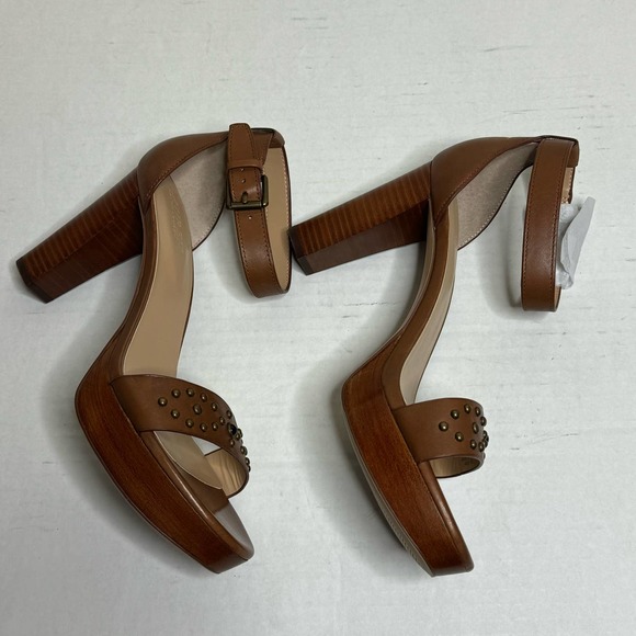 Lauren Ralph Lauren Brown Sylvia Heel NEW Size 10 - Picture 5 of 10